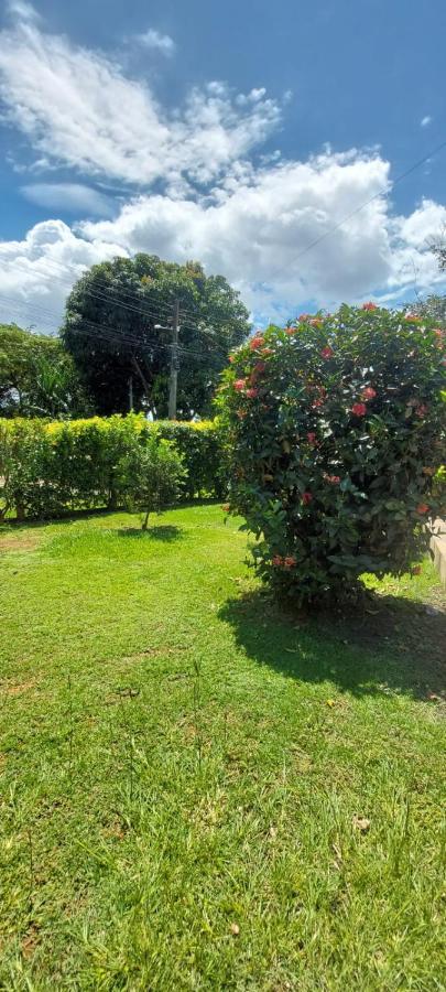 Casa Em Caldas - Piscina Solar E Eletrica Калдас Новас Екстериор снимка